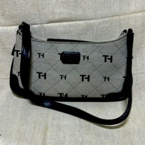 Tommy Hilfiger Purse